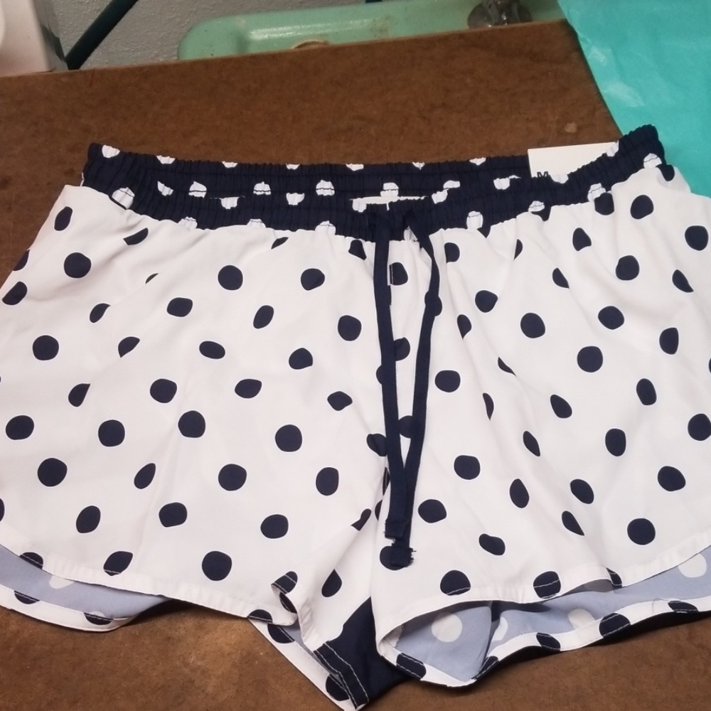 Nwt active short